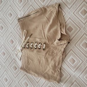 Dance & Marvel beige shorts, Size S.